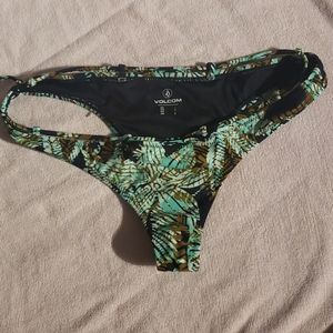 Volcom cheeky lbikini bottom size L